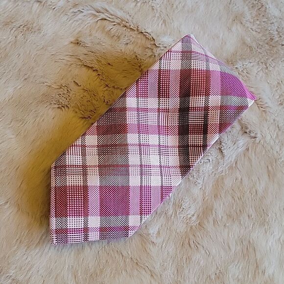 COUNTESS MARA 100% SILK PINK PLAID TIE - Picture 1 of 5